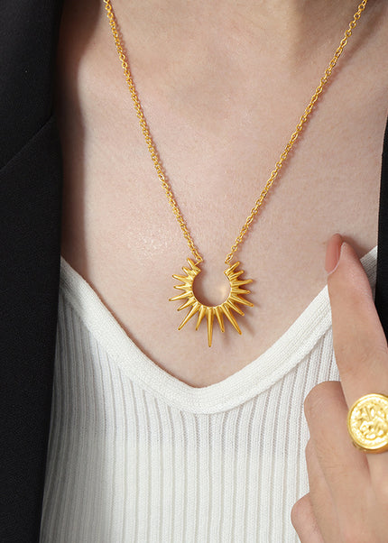Personality, niche cold wind, unique geometric radiant pendant, fashionable, simple, versatile, titanium steel gold-plated necklace
