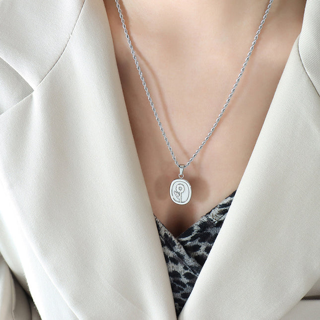 Lara Necklace