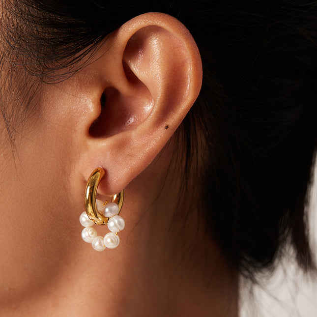 Pose Earrings