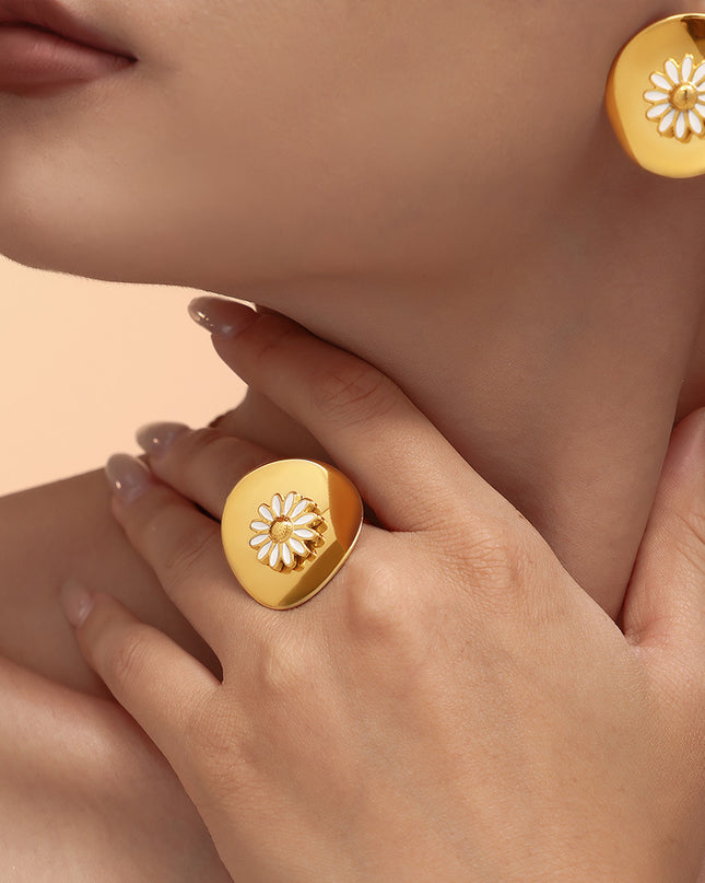 Tippy Ring