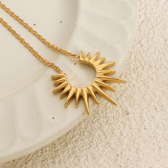 Personality, niche cold wind, unique geometric radiant pendant, fashionable, simple, versatile, titanium steel gold-plated necklace