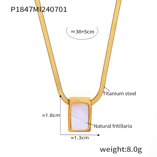Saddle Necklace
