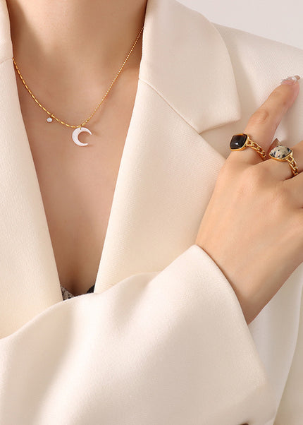 Leda Necklace