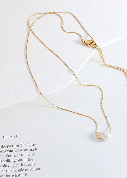 Ruffle Necklace
