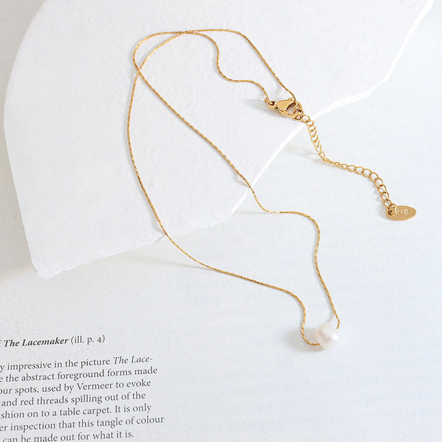 Ruffle Necklace
