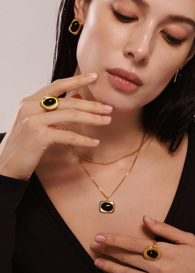 Carina Necklace