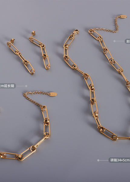 Yumi Necklace