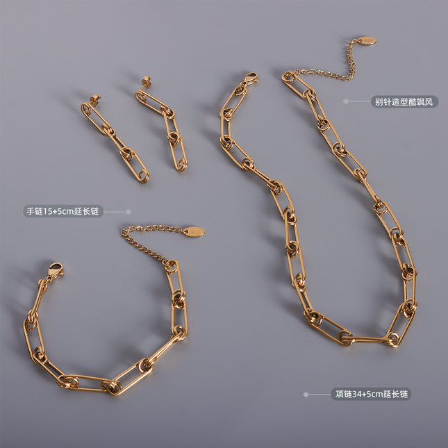 Yumi Necklace