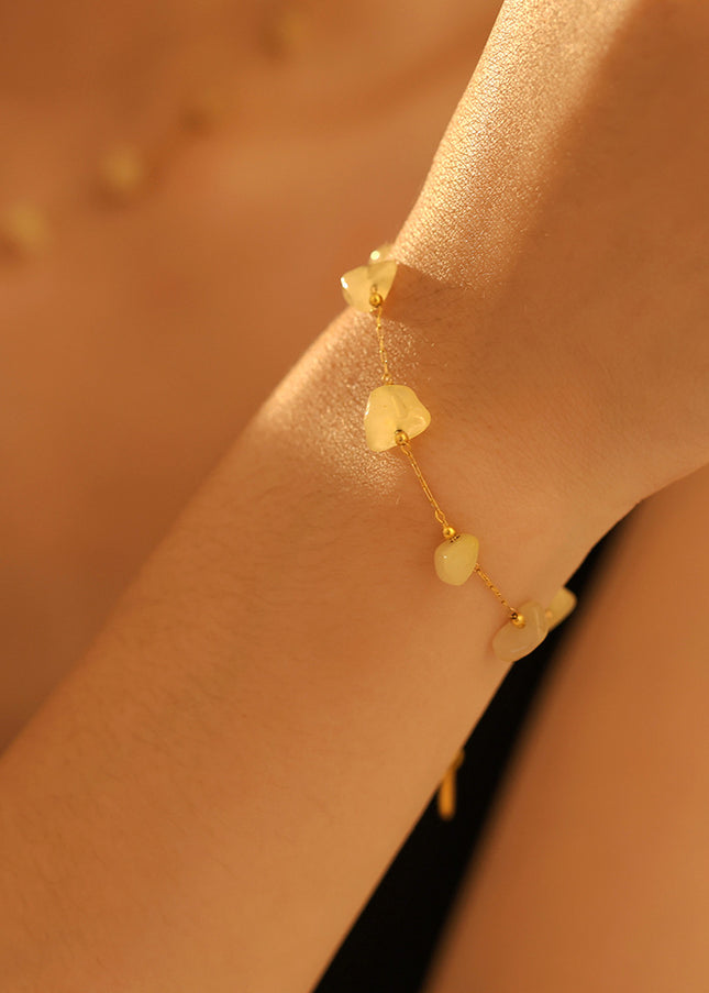 Bowy Necklace