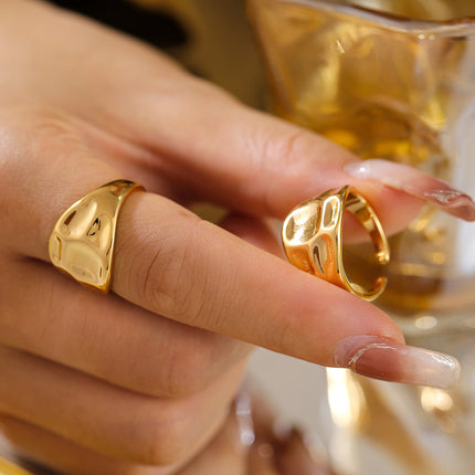 Mystery jewelry, European and American fashion curved open rings, ins, cold wind copper water plated 18K gold, concave and convex texture ring