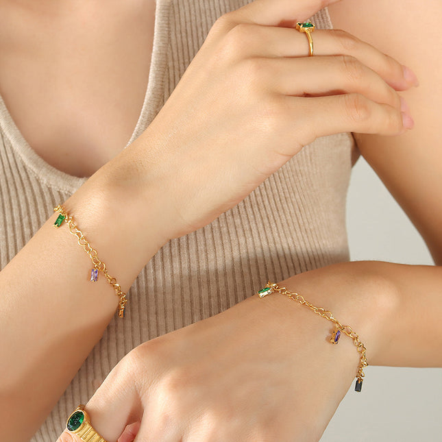 Autumn and winter Korean version of the fashion trend, versatile titanium steel gold-plated bracelet, personalized campus style bracelet manufacturers, exquisite women