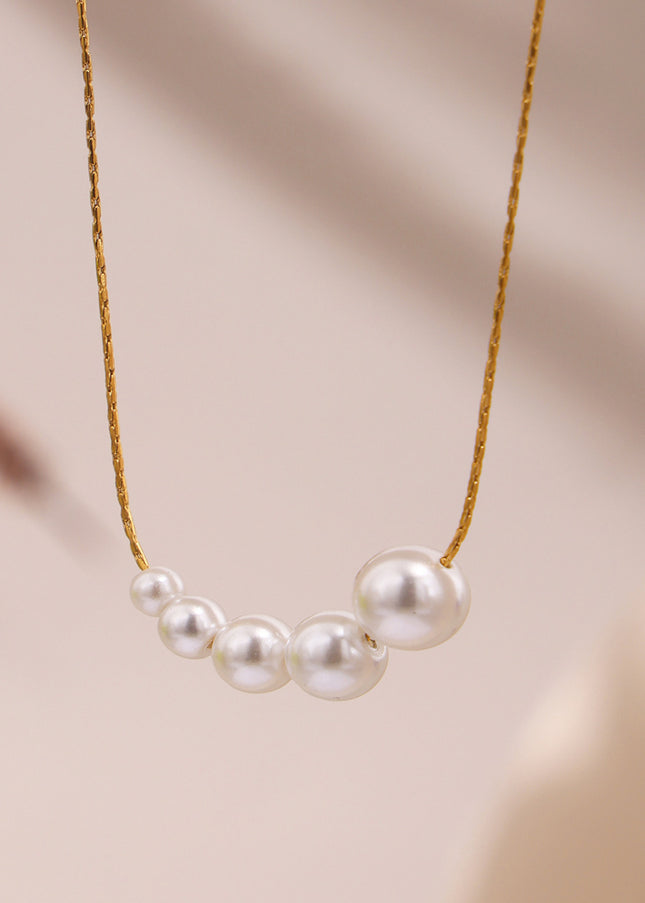 Mystery ins European and American fashion light luxury shell bead necklace women's non-fading niche versatile stainless steel clavicle chain spot