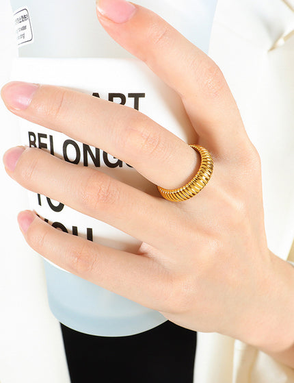 Petty Ring
