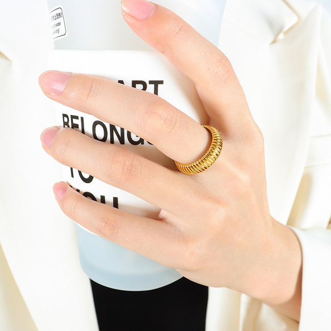Petty Ring