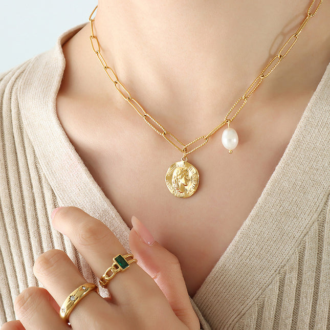 Cana Necklace