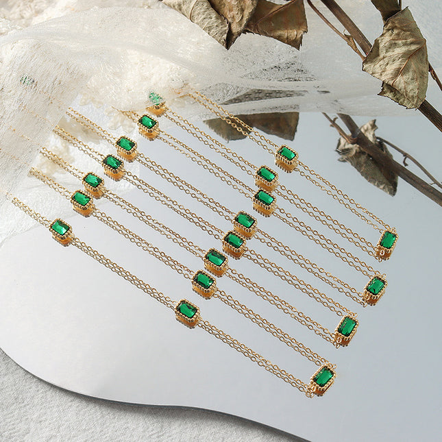 Amado Necklace