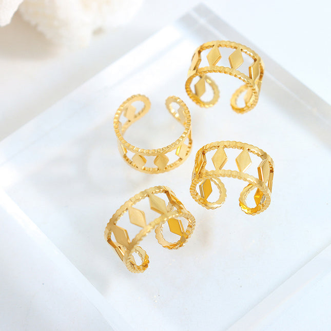 Huggies Ring