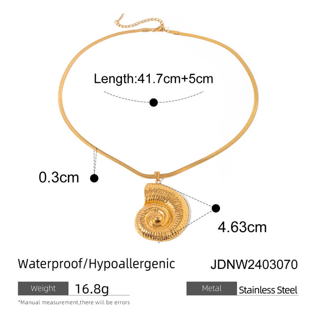 Blossy Necklace
