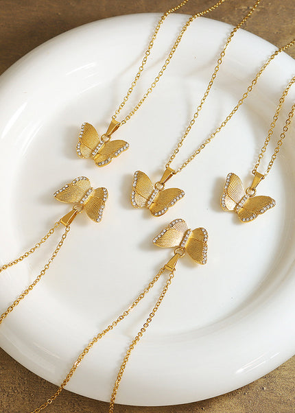 Inlaid with zircon, fashion commuter ins, butterfly pendant, Hong Kong style, trendy style, fairy temperament, personality, versatile necklace women