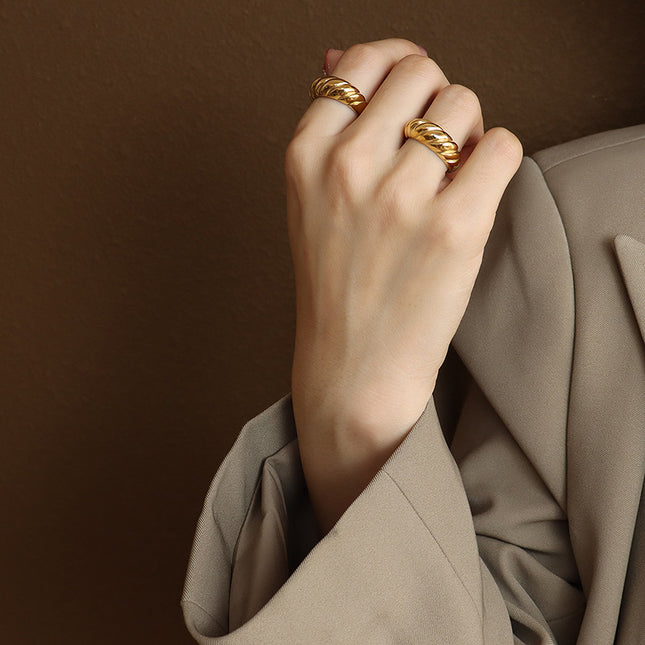 Roxy Ring