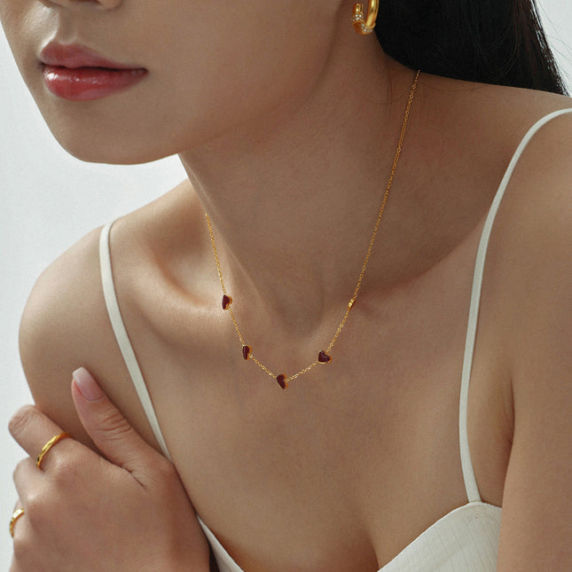 Mystery beauty niche design sense three-dimensional love weight color glaze clavicle chain personality heart-shaped stainless steel color-retaining necklace women