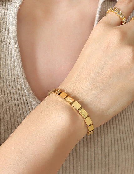 Ara Bracelet