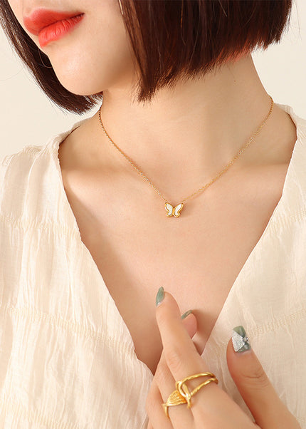 Rosette Necklace