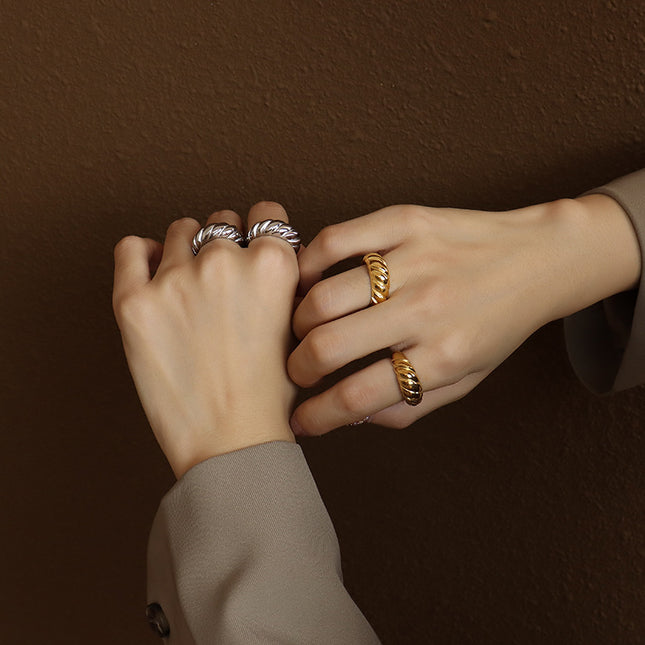 Roxy Ring