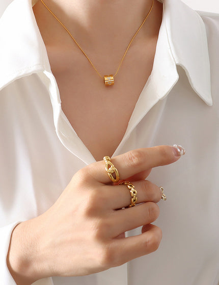 Vina Necklace