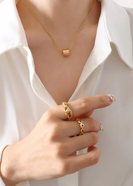 Vina Necklace