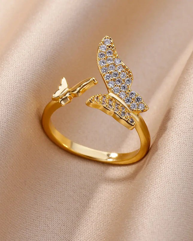 Erica Ring