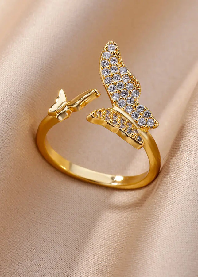 Erica Ring