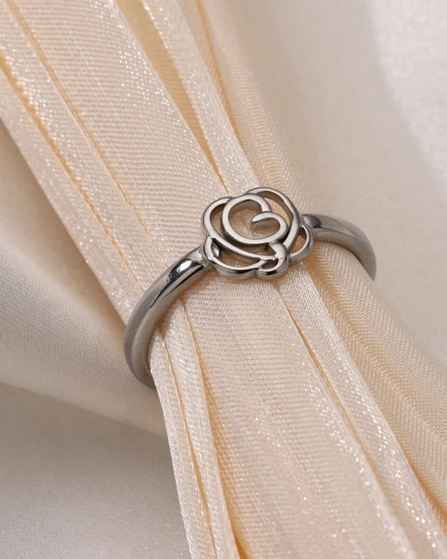 Lara Ring