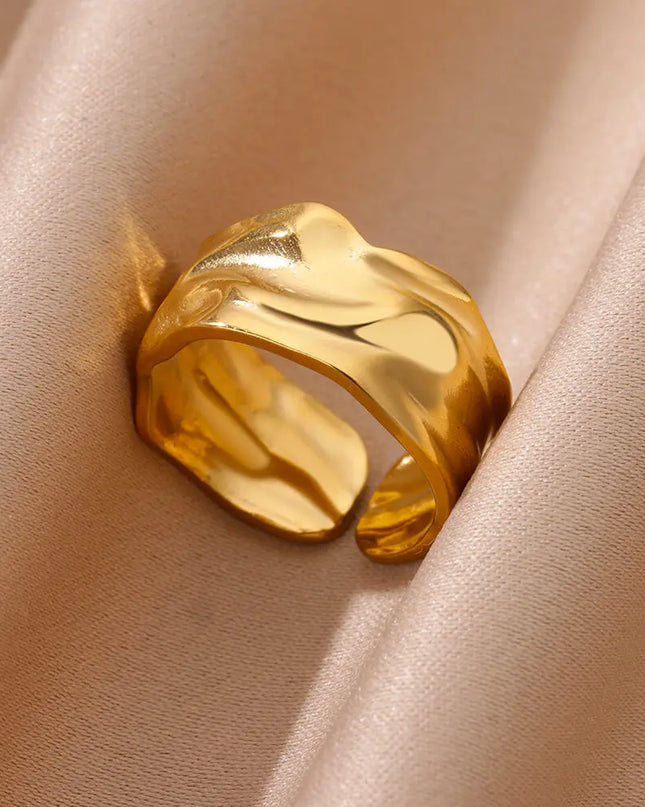 Leah Ring