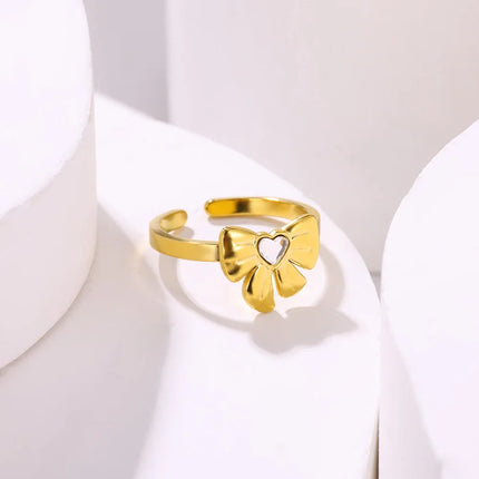 Constanze Ring