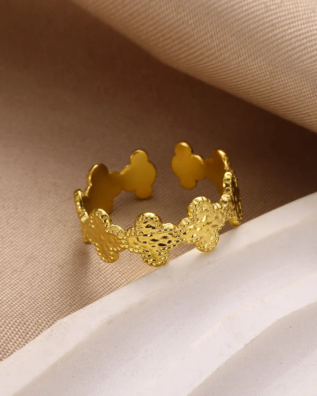 Carlotta Ring