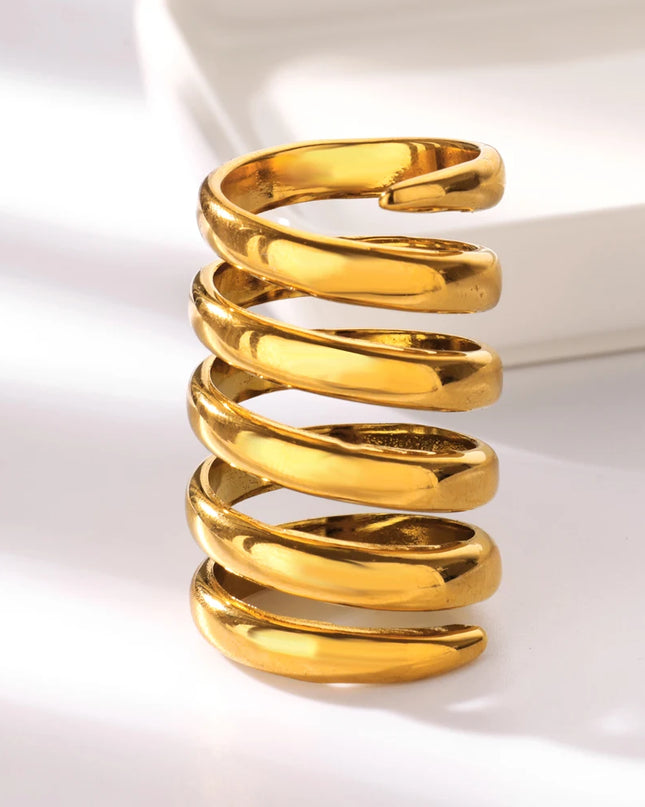 Leonie Ring
