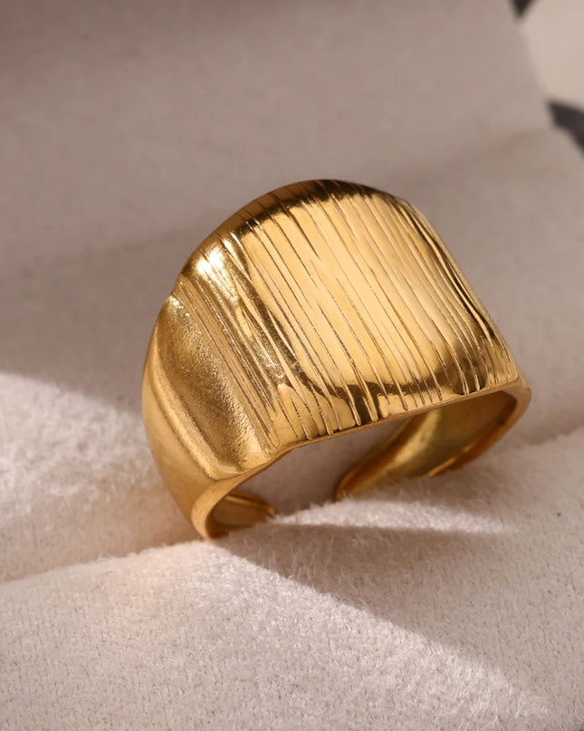Pini Ring