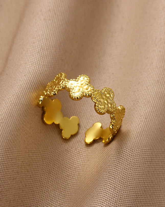 Carlotta Ring
