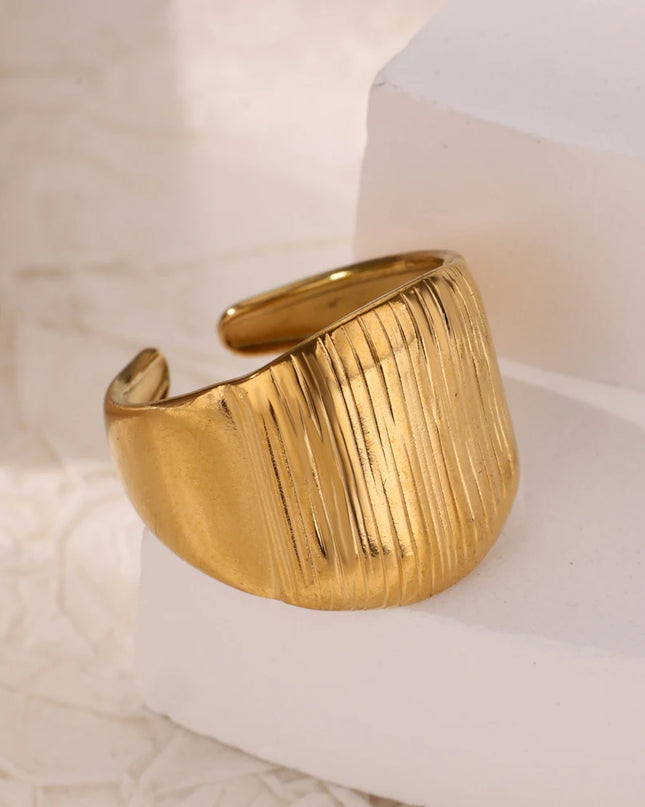 Pini Ring