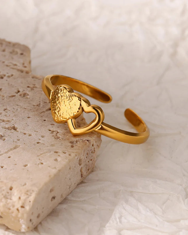 Thea Ring