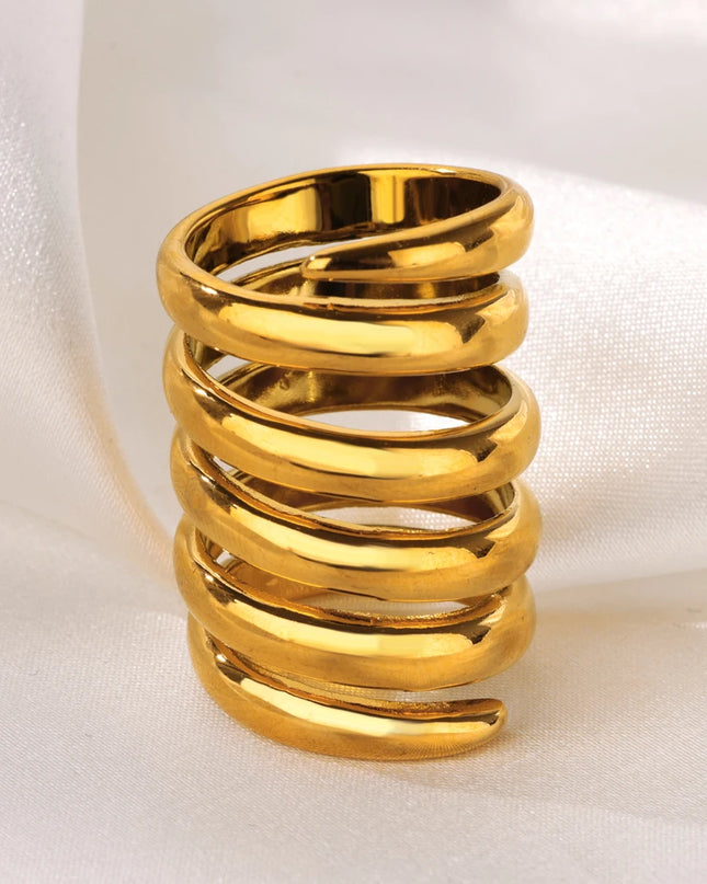 Leonie Ring