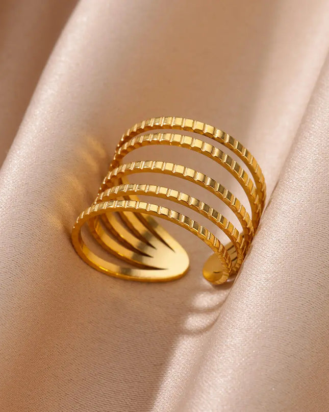 Elisabetta Ring