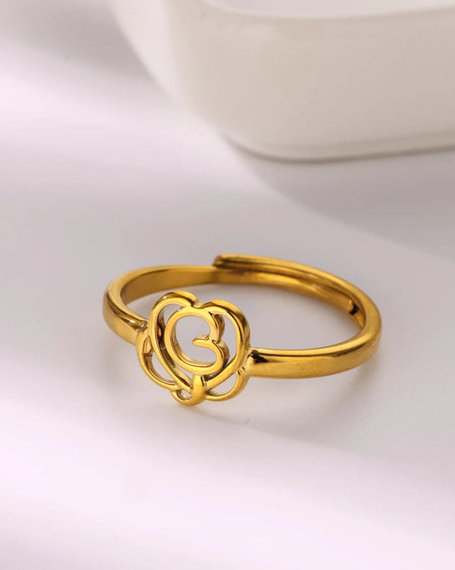 Lara Ring