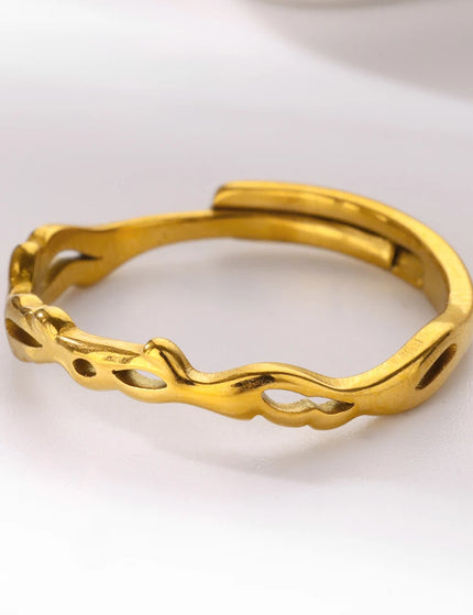 Henriette Ring