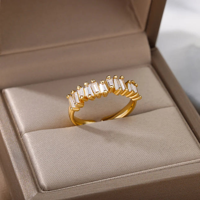 Lucia Ring