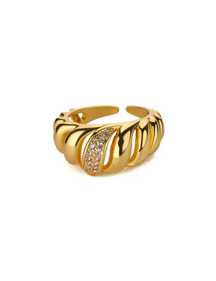 Adela Ring