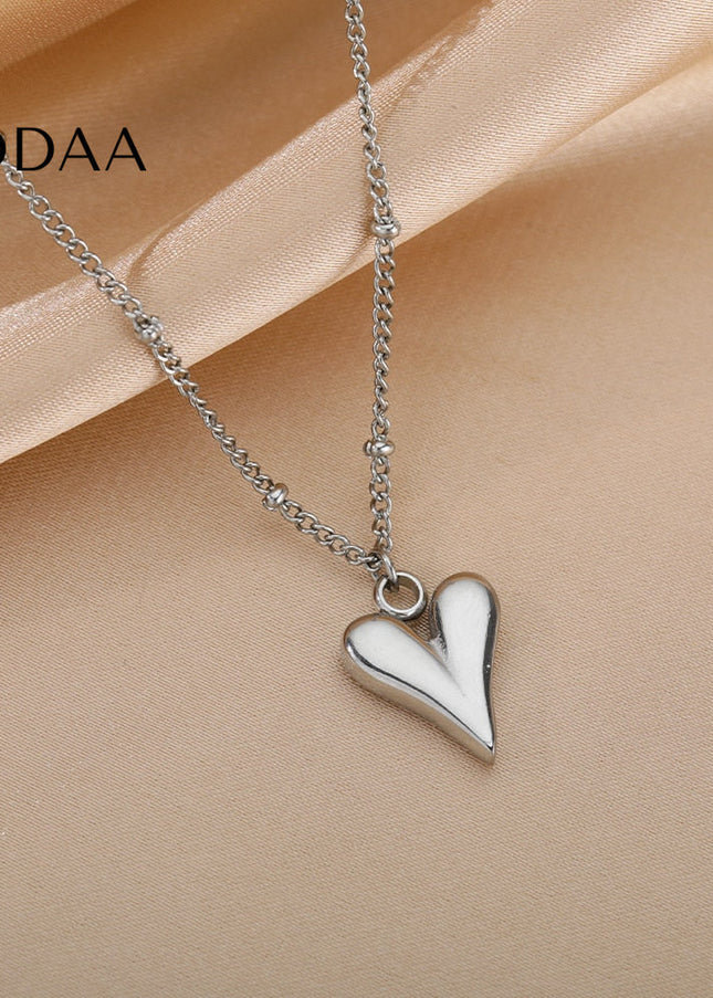 Alister Pendant Necklace | Silver Love Heart Slim Chain - SIlver - Necklaces