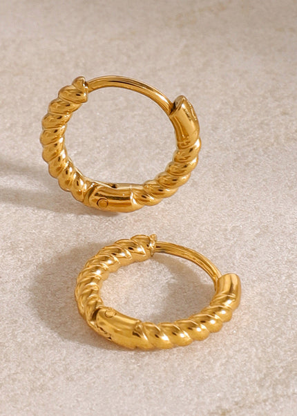 Jieding European and American stainless steel 18k gold twist braided earrings, geometric hollow earrings, daily simple and versatile accessories