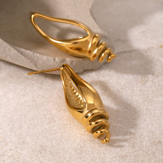 Jieding European and American exaggerated conch stud earrings cross-border summer vacation luxury niche earrings stainless steel three-dimensional earrings